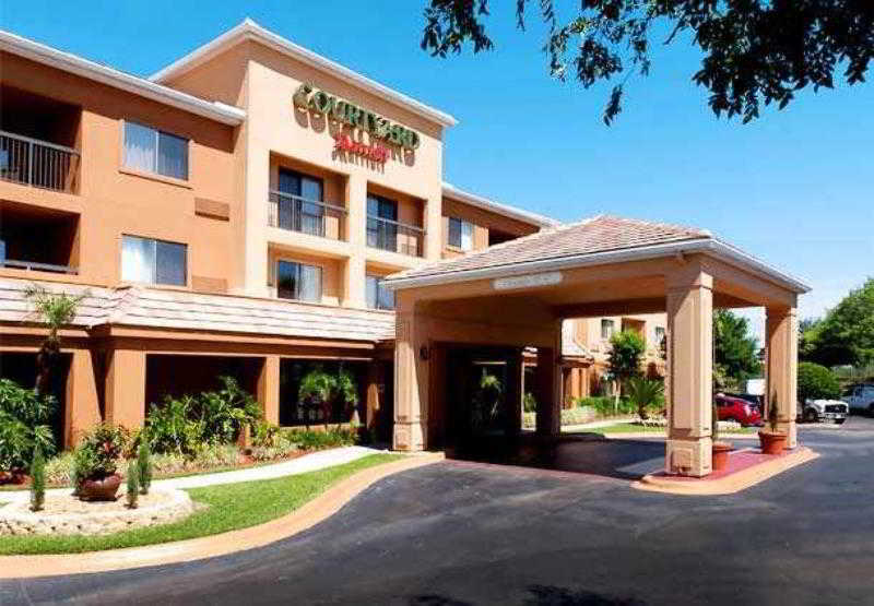 Courtyard By Marriott Orlando Lake Mary North Heathrow Eksteriør billede