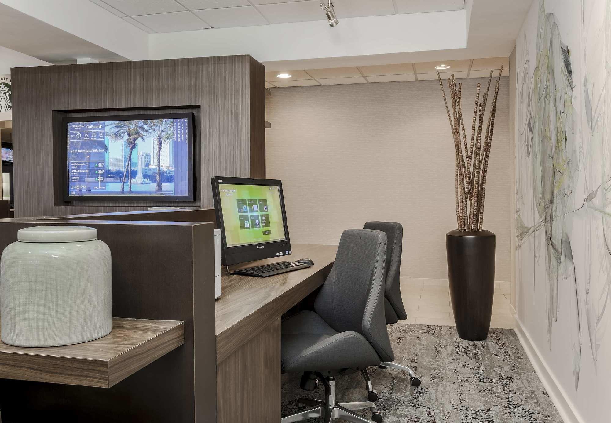 Courtyard By Marriott Orlando Lake Mary North Heathrow Eksteriør billede