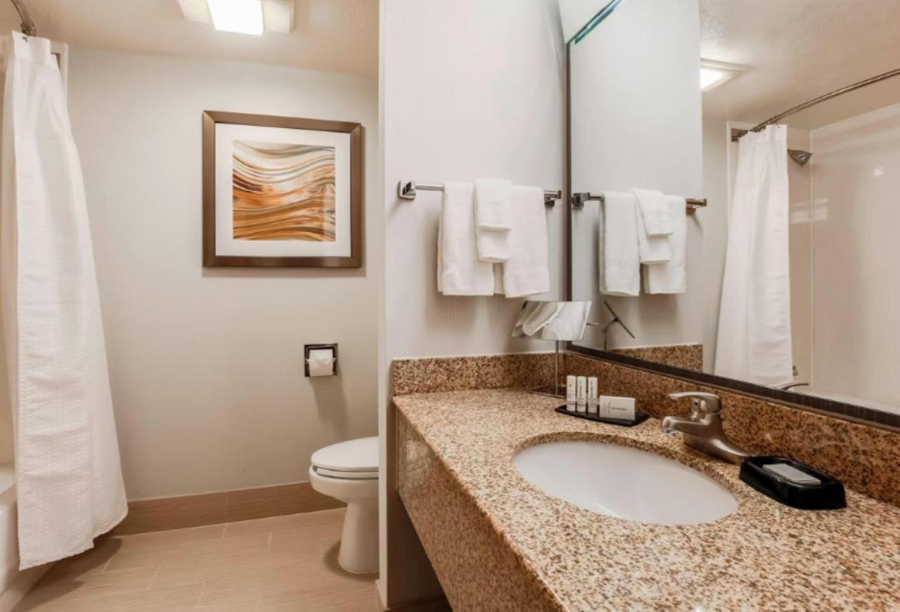 Courtyard By Marriott Orlando Lake Mary North Heathrow Eksteriør billede