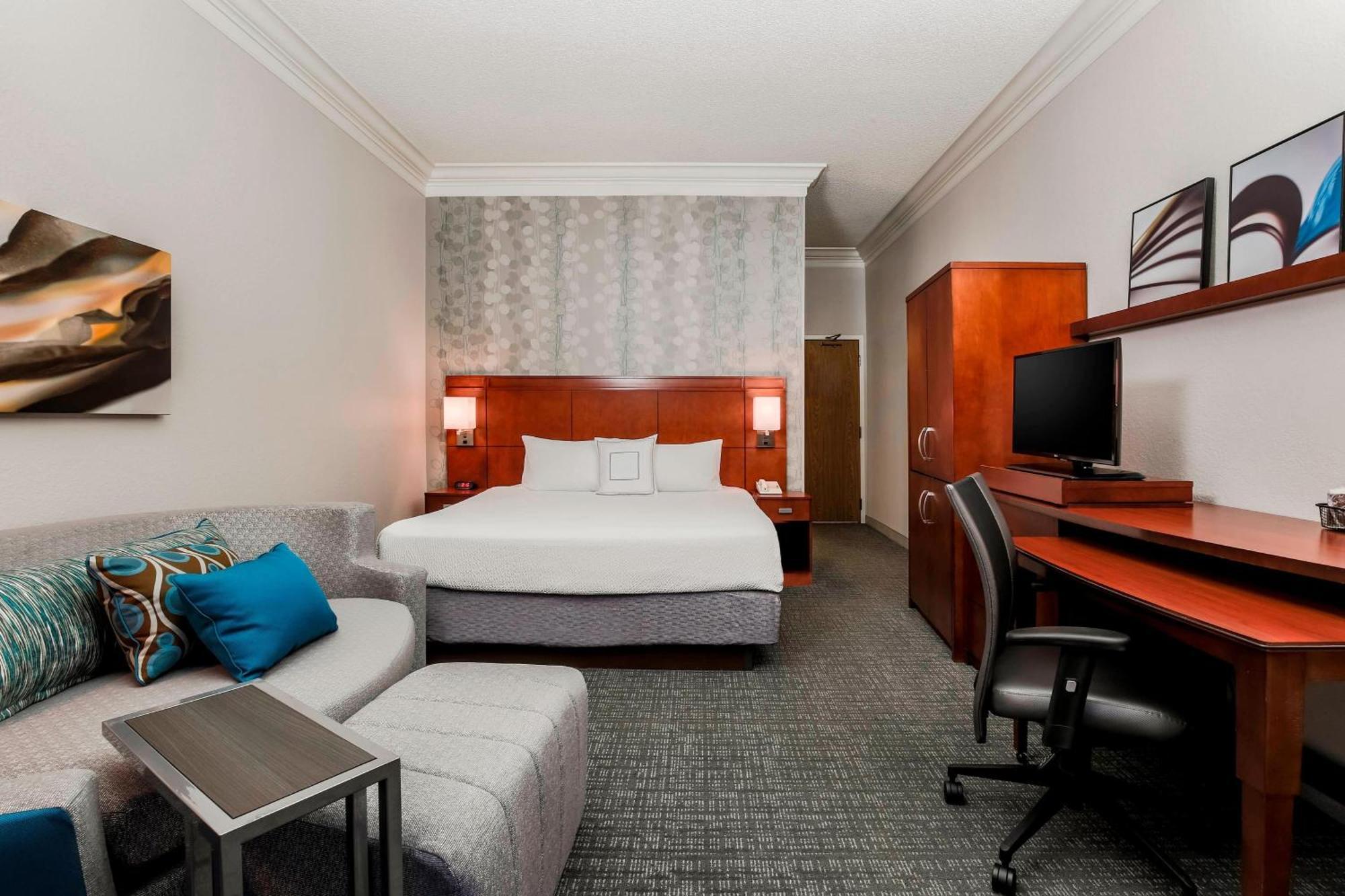 Courtyard By Marriott Orlando Lake Mary North Heathrow Eksteriør billede
