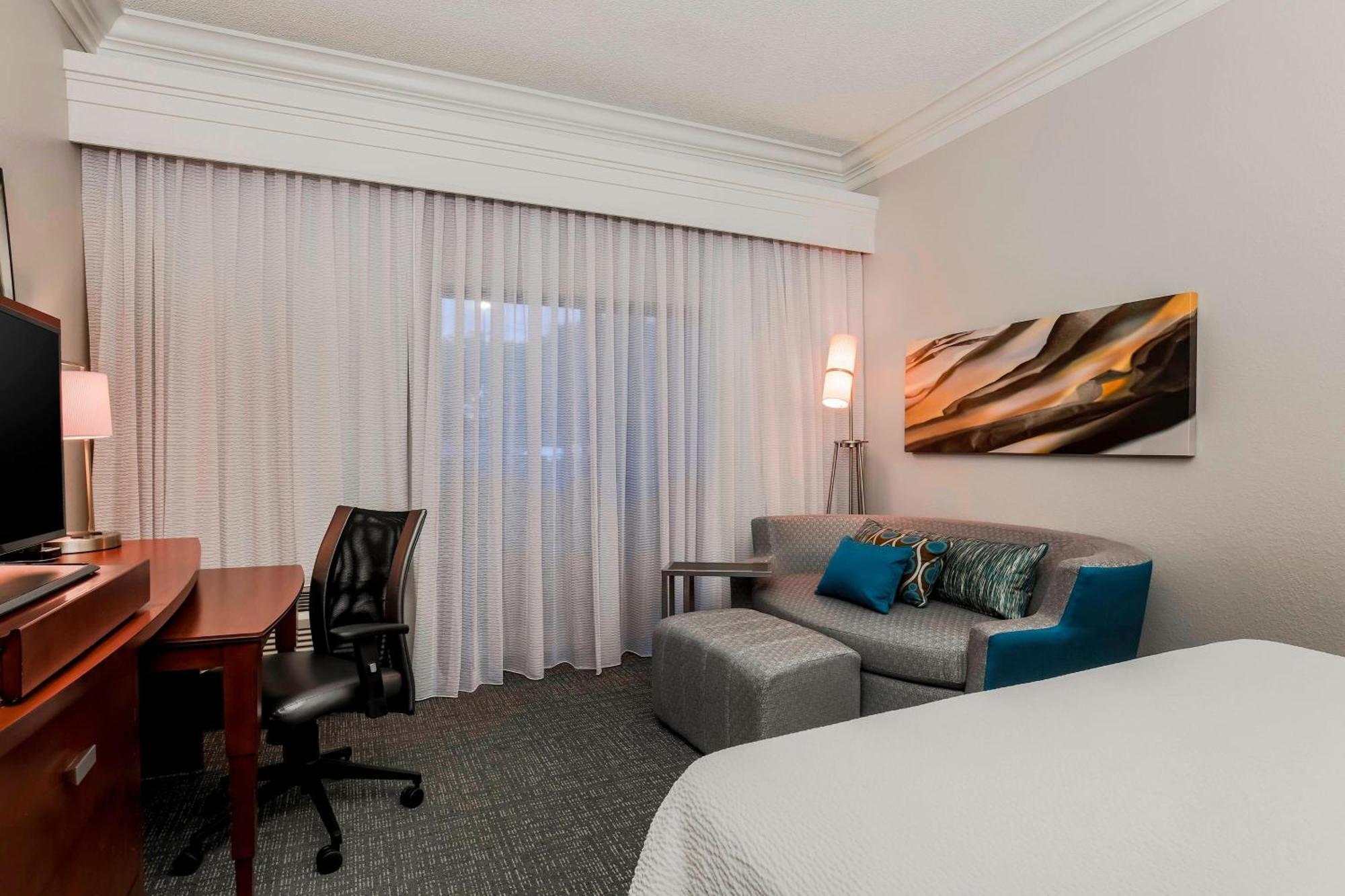 Courtyard By Marriott Orlando Lake Mary North Heathrow Eksteriør billede