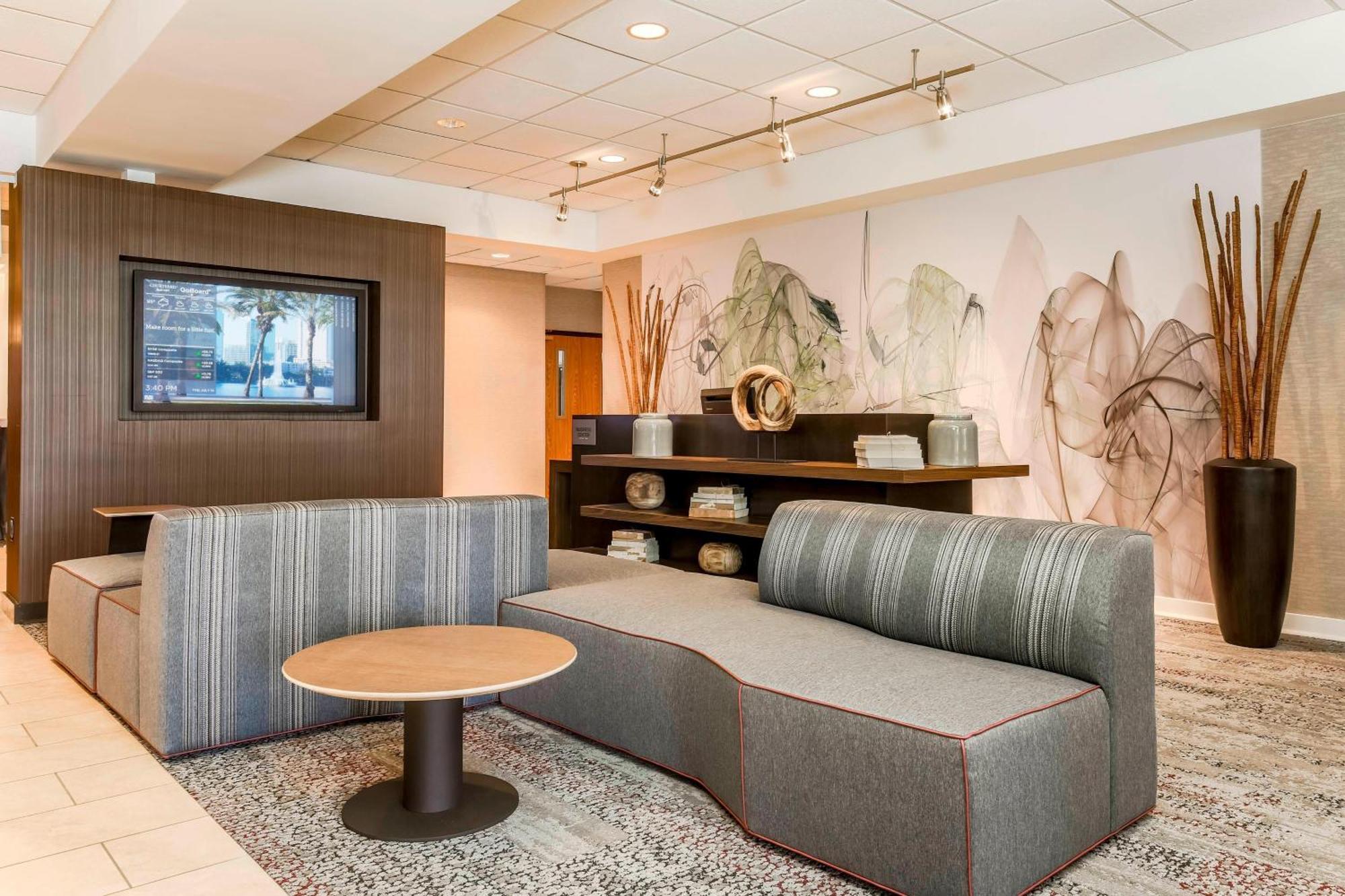 Courtyard By Marriott Orlando Lake Mary North Heathrow Eksteriør billede